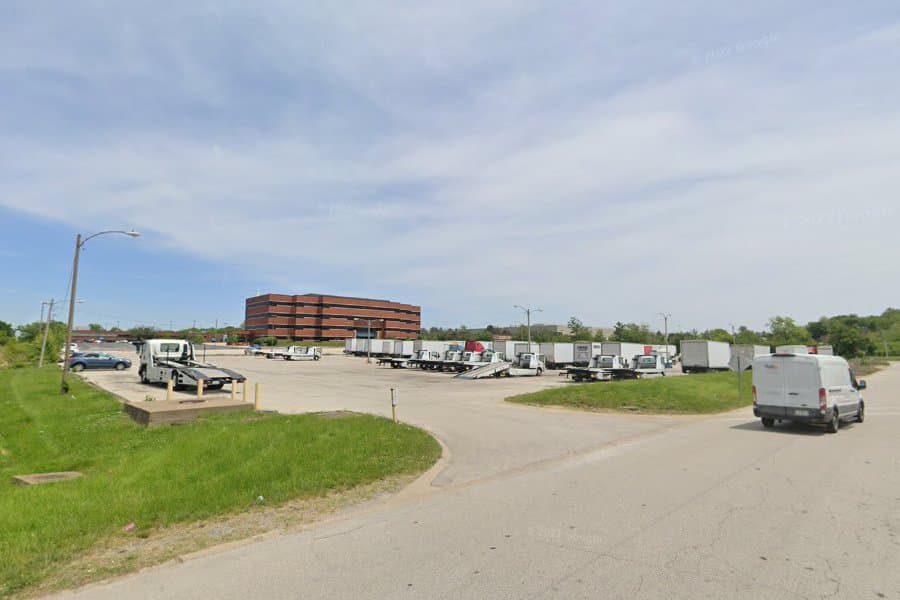 567 Anglum Rd, Hazelwood MO — Commercial Parking Lot